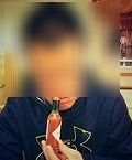 【バカッター】 大分県の高校野球部員がファミレスでタバスコを鼻に突っ込んだ画像を掲載wwwwwww